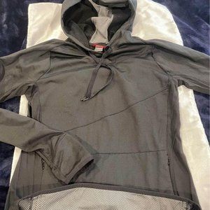 GREY WOMENS NORTH FACE HOODED SWEATSHIRT